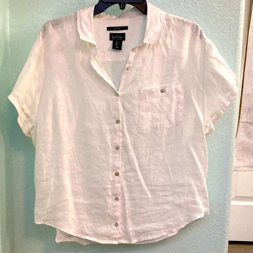 L Nicole Miller crisp white linen blouse 🌿